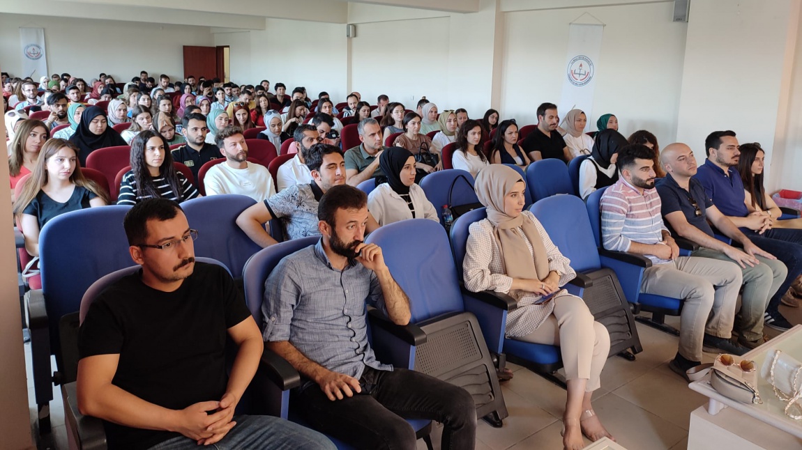 Ceylanpınar ve Viranşehir'de Görev Yapmakta Olan Psikolojik Danışman ve Rehber Öğretmenlerle Sene Sonu Rehberlik Toplantısı Gerçekleştirildi